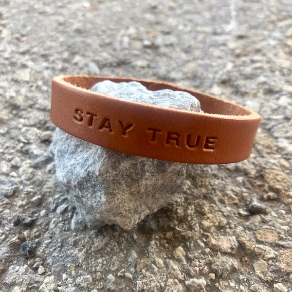 "STAY TRUE" Classic Strap Bracelet